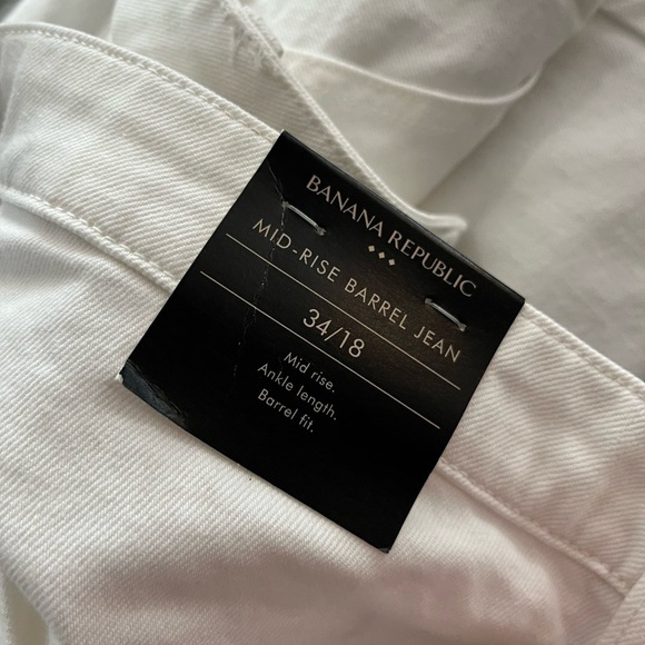 NWT Banana Republic Mid Rise Barrel Leg Jeans - Picture 10 of 11